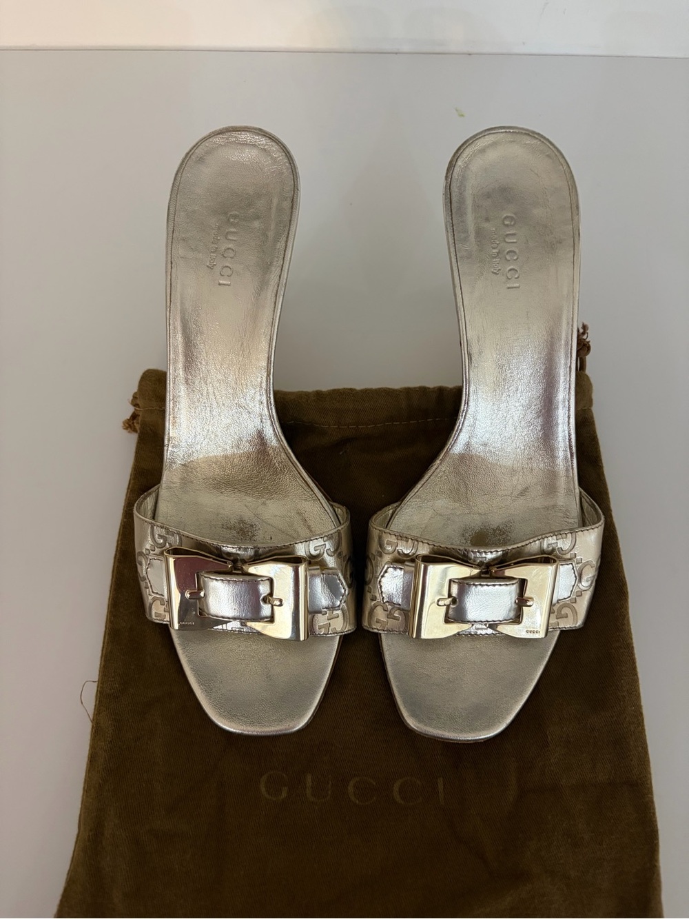 Gucci Metallic champagne/gold monogram buckle slide mule - Picture 1 of 3